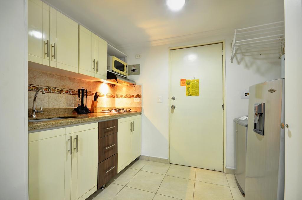 Apartamentos Amoblados Jg De La 70 Медельин Экстерьер фото