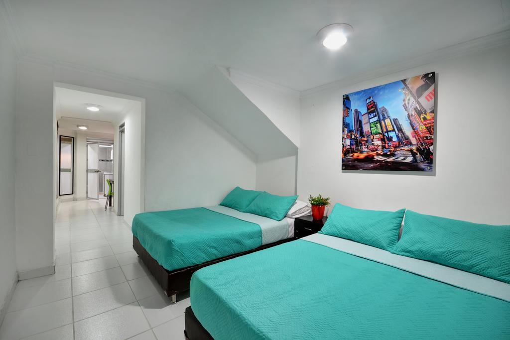 Apartamentos Amoblados Jg De La 70 Медельин Экстерьер фото