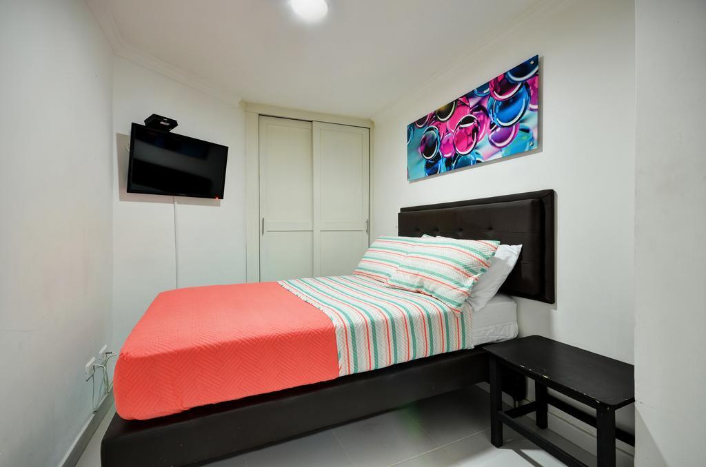 Apartamentos Amoblados Jg De La 70 Медельин Экстерьер фото