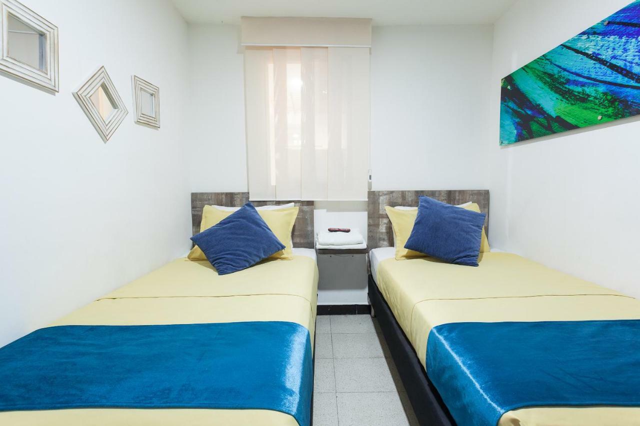 Apartamentos Amoblados Jg De La 70 Медельин Экстерьер фото