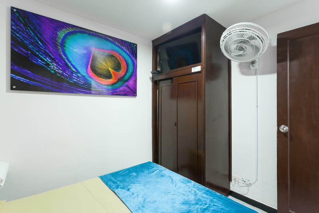 Apartamentos Amoblados Jg De La 70 Медельин Экстерьер фото