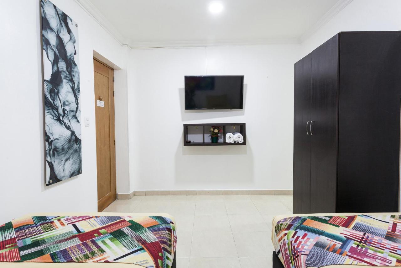 Apartamentos Amoblados Jg De La 70 Медельин Экстерьер фото
